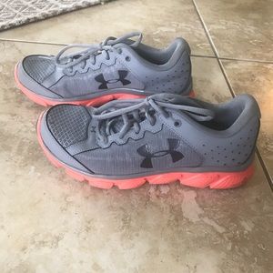 Under Armour Assert 6 athletic shoes
